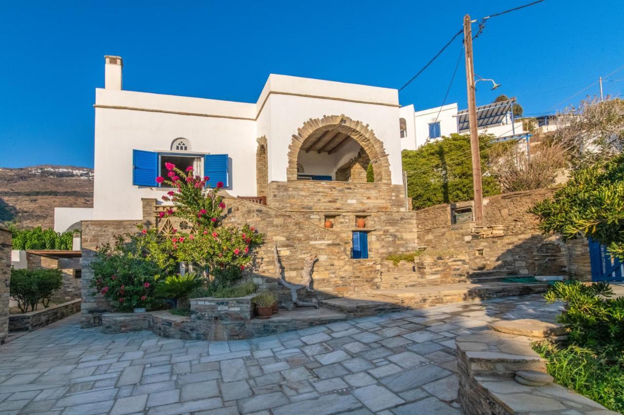 Traditional House By The Sea Istérnia Eksteriør billede